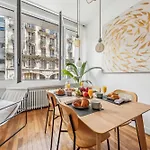 Le Louvre & Hotel De Ville - Cityapartmentstay